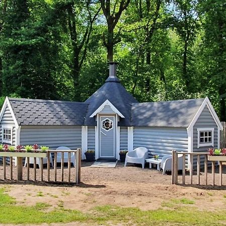 רייסן Vakantiehuis De 'Finse Kota' מראה חיצוני תמונה